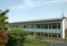 PVA auf Zeihener Schulhausdach